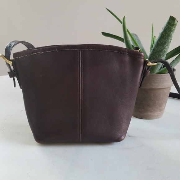 Small Coach Vintage Leather Crossbody Purse - Picture 2 of 8